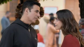 Bhooth Bangla (2026): Priyadarshan’s Genre Mechanics Stretched Thin by Dual-Role Scaffolding