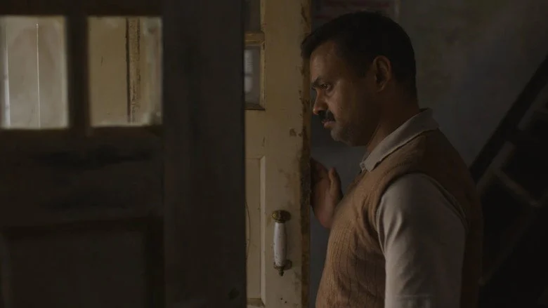 Oru Durooha Saahacharyathil - Drama and thriller tone collide without synthesis