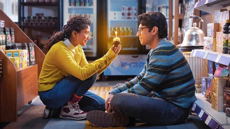 Ek Din - Screenplay's Structural Elegance Masks Narrative Thin-ness